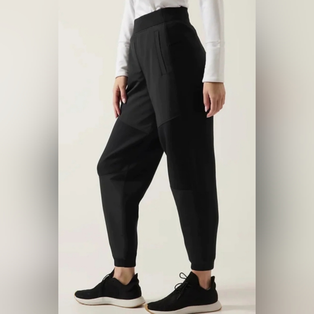 Athleta Get Set Hybrid Joggers NWT Size Medium - Picture 4 of 11